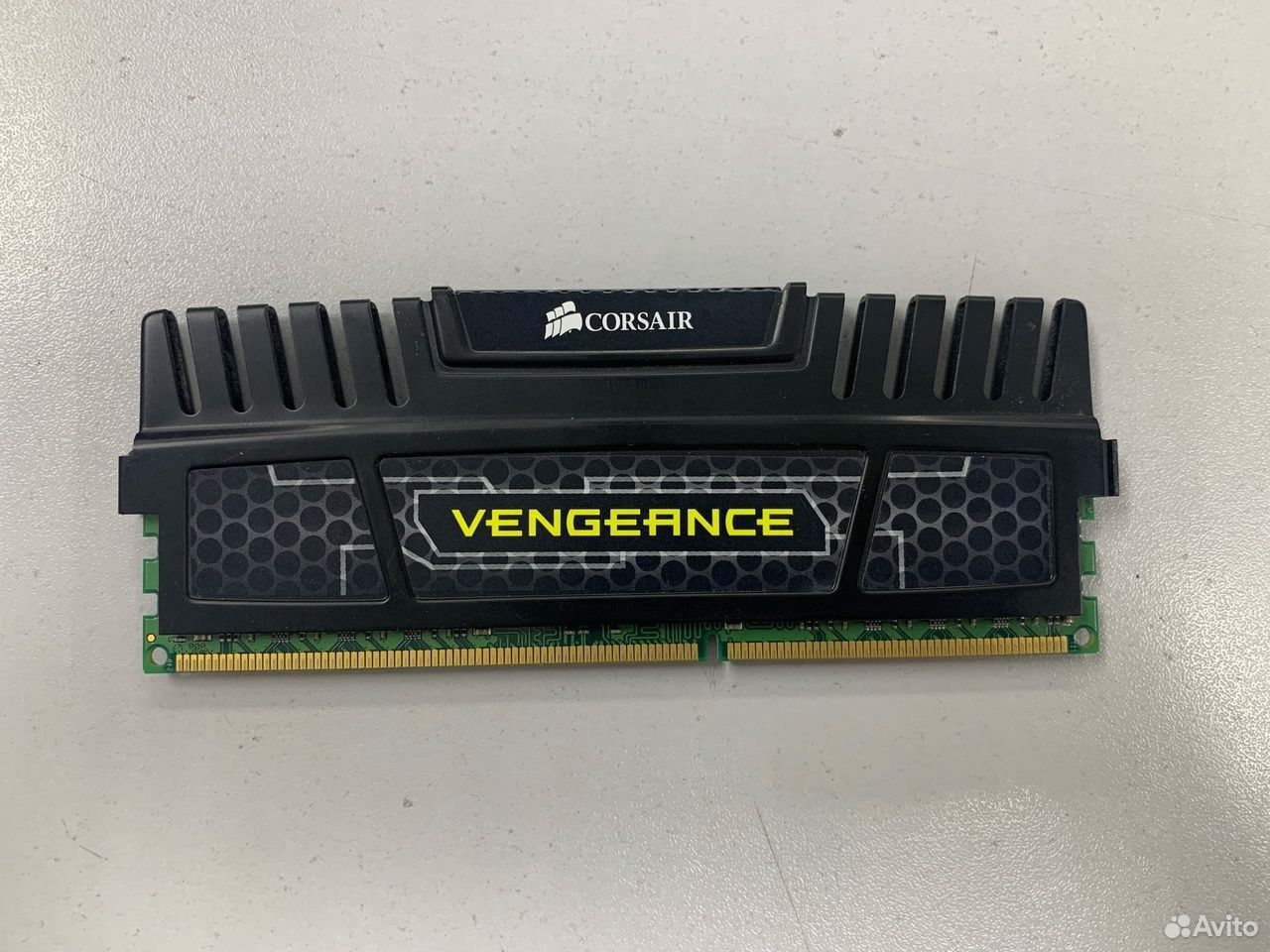 Оперативная память Corsair DDR3 4Gb 1600Mhz